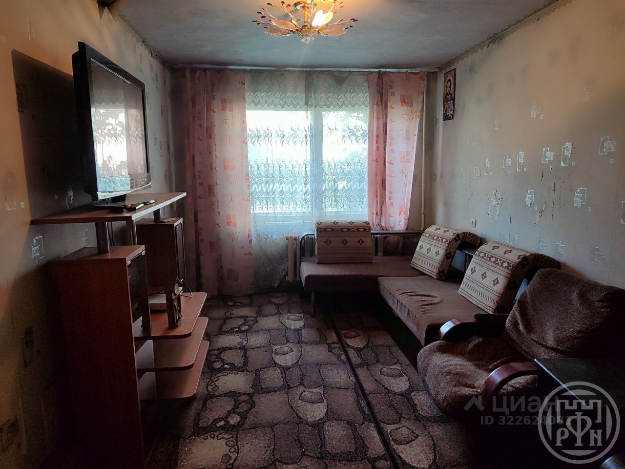 Продажа 1-комн квартиры на вторичном рынке пос. Парголово, улица Первого Мая, 79