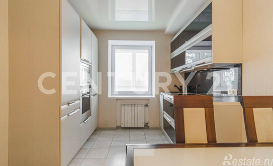 Продажа 2-комн квартиры на вторичном рынке ул Взлётная,  д. 13