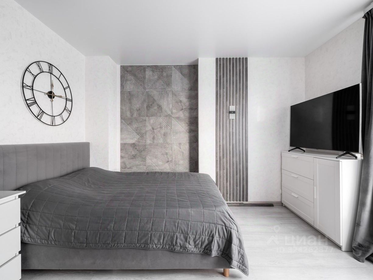 Аренда 3-комн квартиры на вторичном рынке Озерная улица, 44