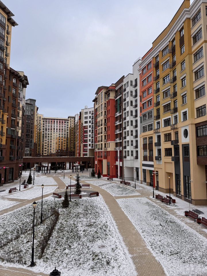 Продажа 2-комн квартиры на вторичном рынке пос. Развилка, проезд Римский, 13