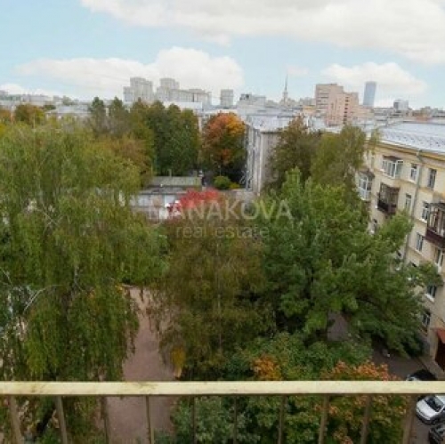 4-комн квартира Бассейная ул,  д. 27