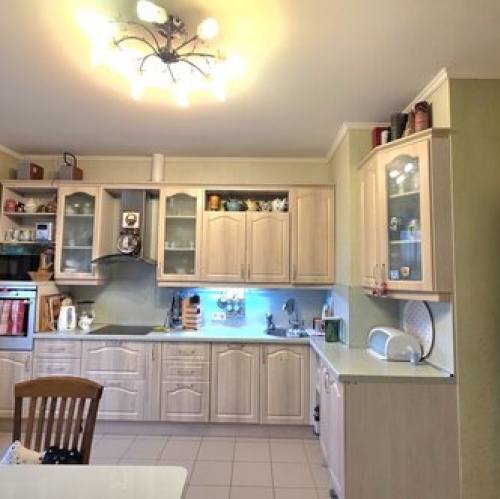 4-комн квартира Юрия Гагарина пр-кт,  д. 77