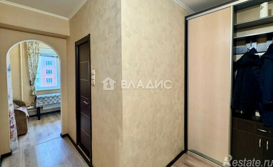 Продажа 1-комн квартиры на вторичном рынке Солнечная улица,  д. 15