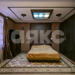 Продажа 3-комн квартиры на вторичном рынке ул Авиамоторная,  д. 49/1