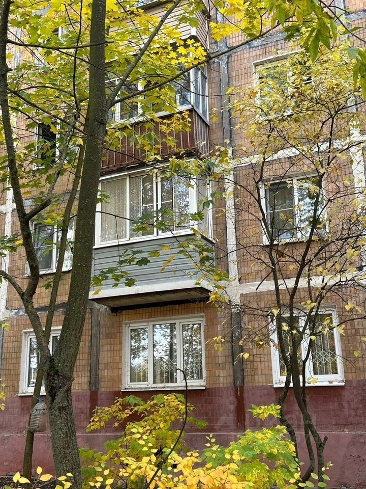 Продажа 3-комн квартиры на вторичном рынке Щелково, Полевая улица,  д. 12