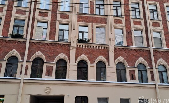 Продажа 3-комн квартиры на вторичном рынке 14-я линия,  д. 93 литБ