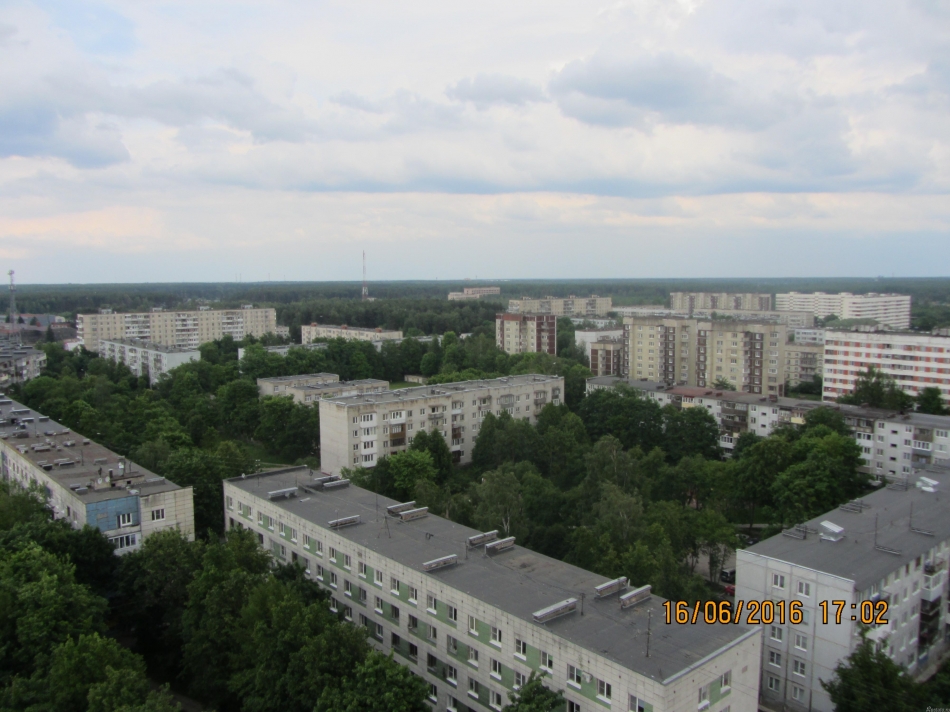 Продажа 4-комн квартиры на вторичном рынке Кировский р-н, Кировск г, Набережная ул,  д. 5