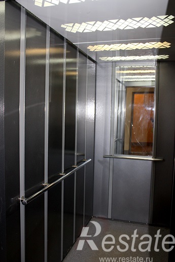 Продажа 2-комн квартиры на вторичном рынке пер.Речной,  д. 1