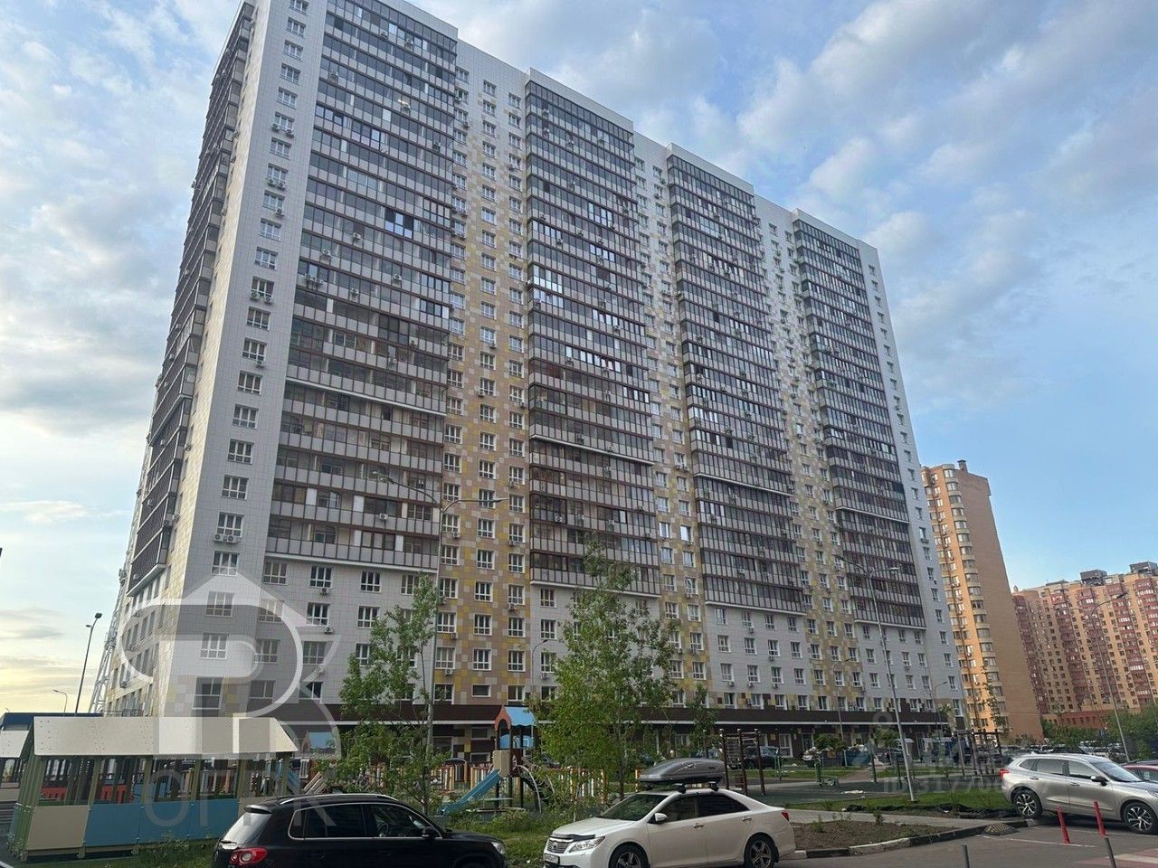 Продажа 2-комн квартиры на вторичном рынке Реутов, Юбилейный проспект, 45
