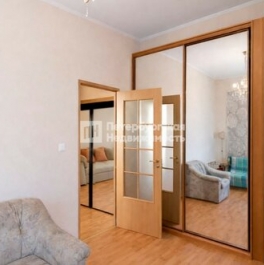 Продажа 3-комн квартиры на вторичном рынке ул Зенитчиков,  д. 5