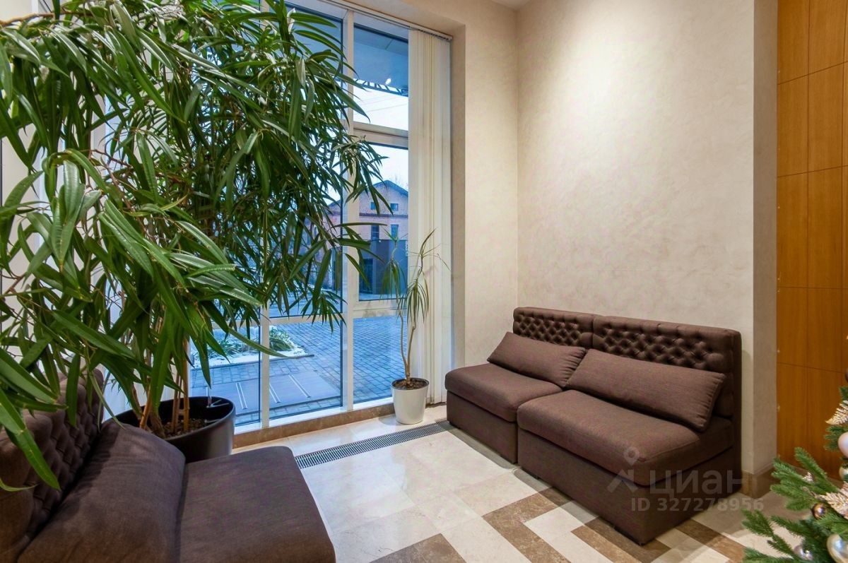 Продажа 3-комн квартиры на вторичном рынке Мясниковская 1-я ул,  д. 2