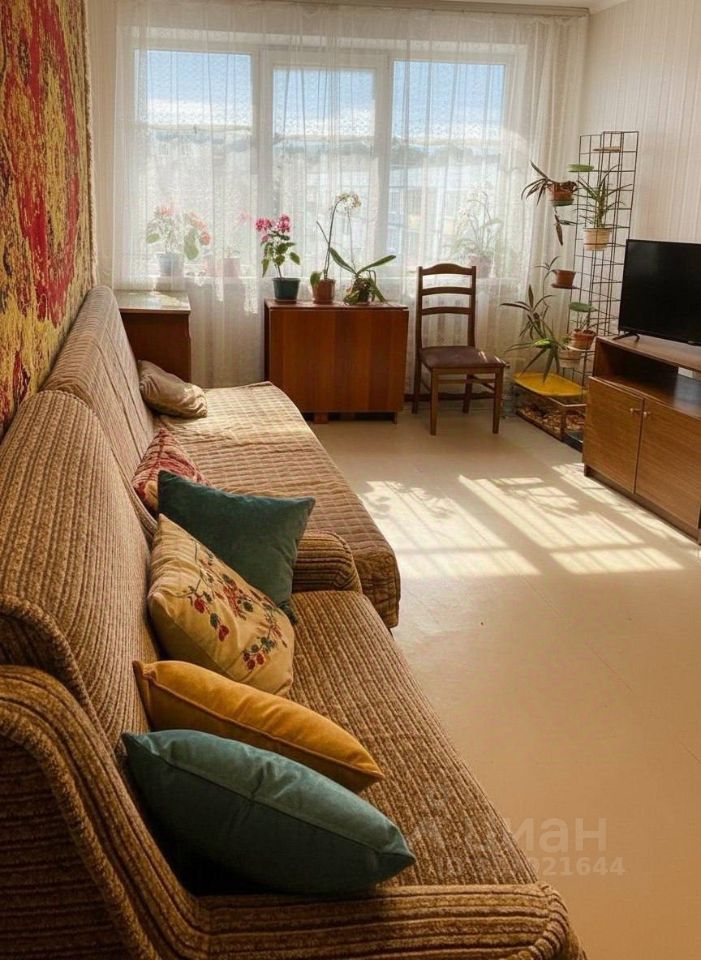 Продажа 3-комн квартиры на вторичном рынке Сертолово, улица Ветеранов, 3