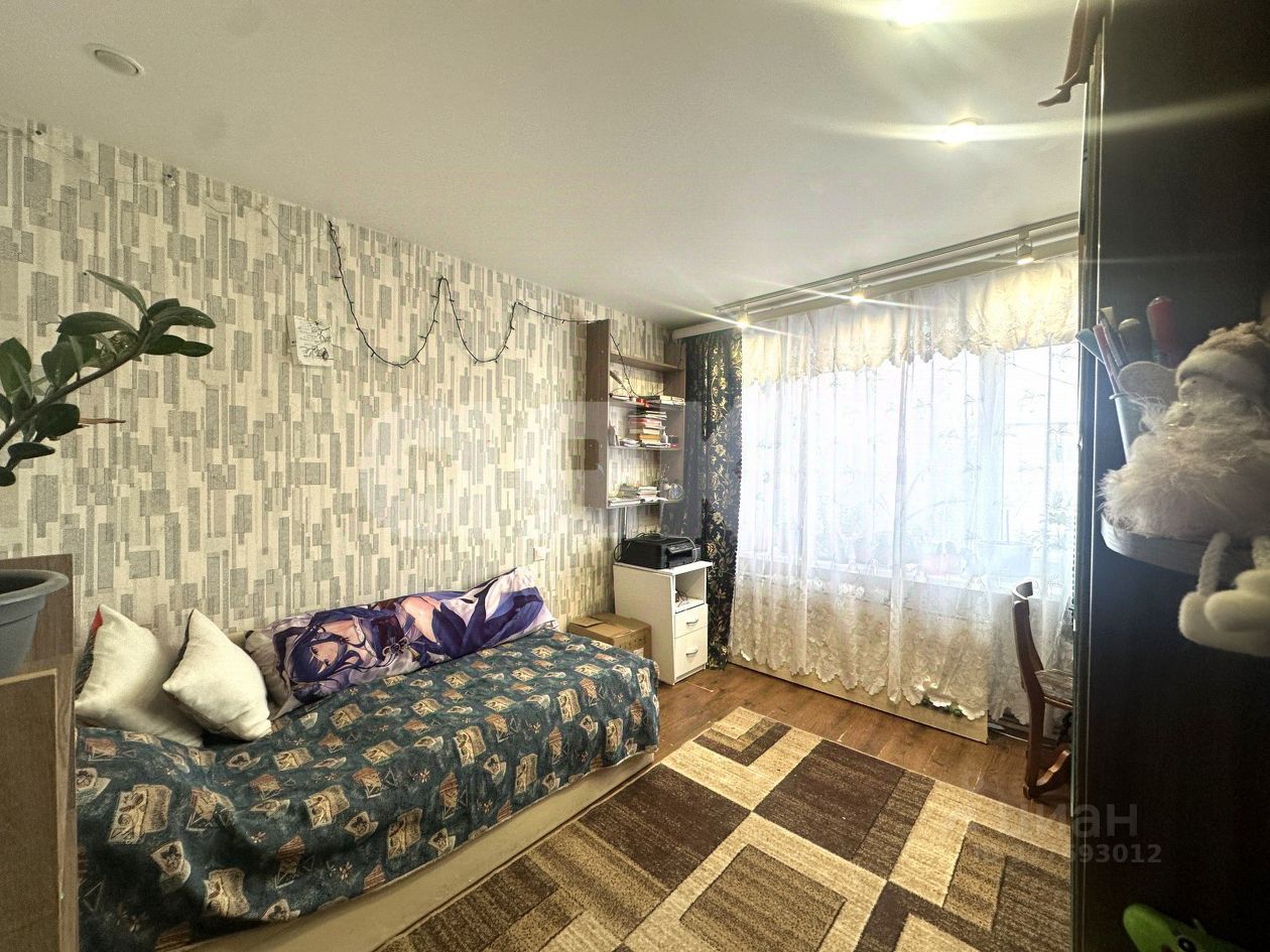 Продажа 4-комн квартиры на вторичном рынке Дедовск г., улица Энергетиков, 18
