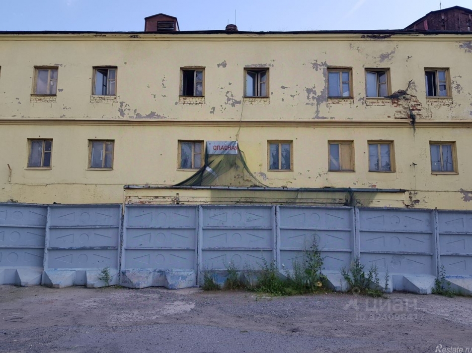 Продажа отдельного здания набережная реки Екатерингофки,  д. 25