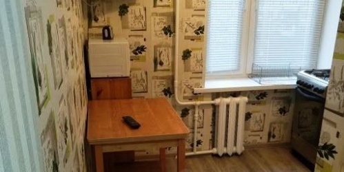 3-комн квартира Декабрьская Б. ул,  д. 8