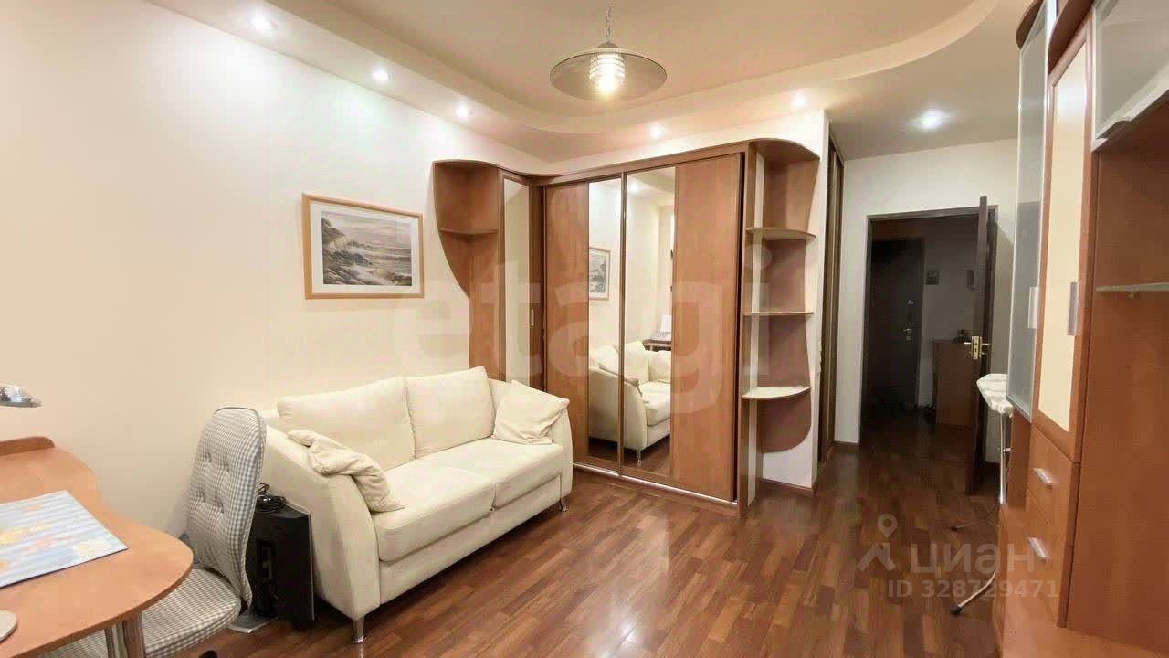 Продажа 2-комн квартиры на вторичном рынке Южнобутовская улица, 61