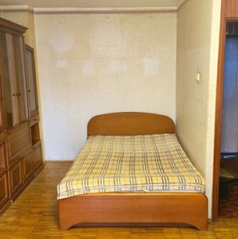 Продажа 1-комн квартиры на вторичном рынке Нежинская улица,  д. 25