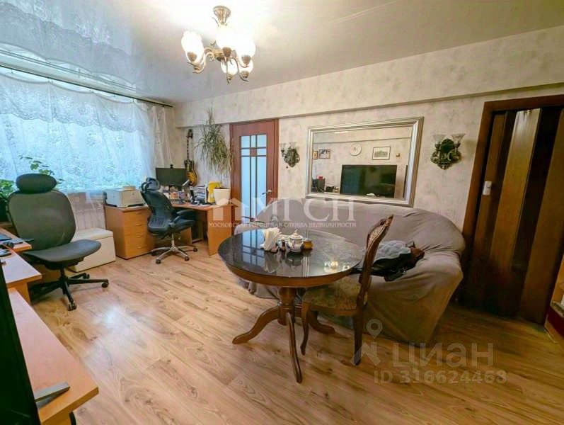 Продажа 3-комн квартиры на вторичном рынке улица Семеновский Вал, 10К2