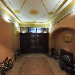 Продажа 6-комн квартиры на вторичном рынке Большая Пушкарская ул. ,  д. 39