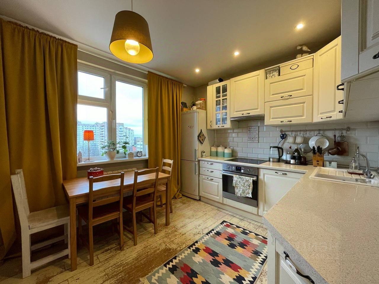 Продажа 2-комн квартиры на вторичном рынке Михалковская улица, 15к1