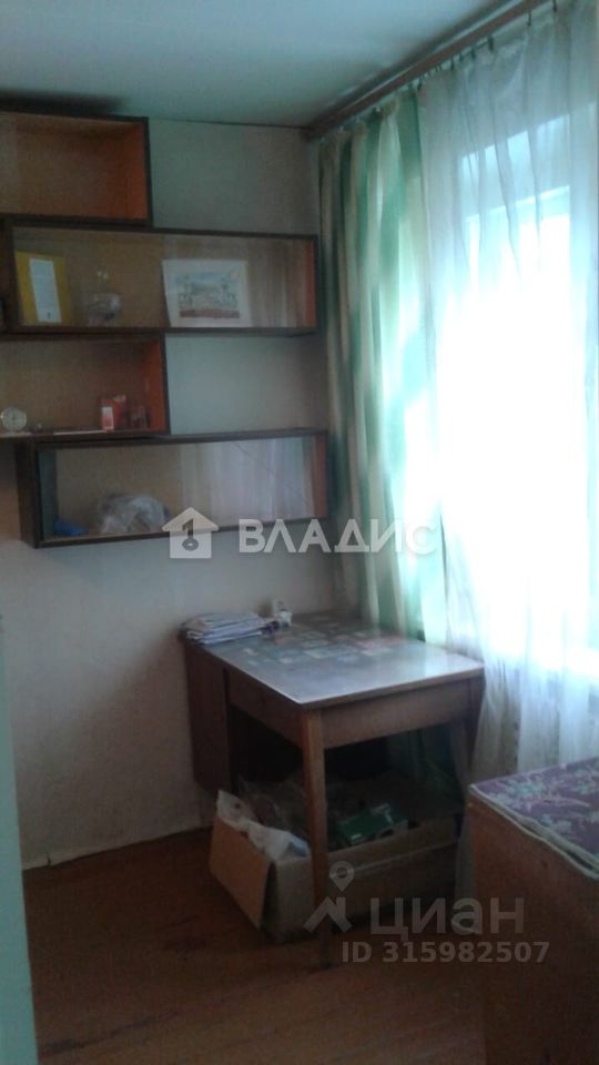 Продажа 2-комн квартиры на вторичном рынке Лобня, улица Дружбы, 8/12