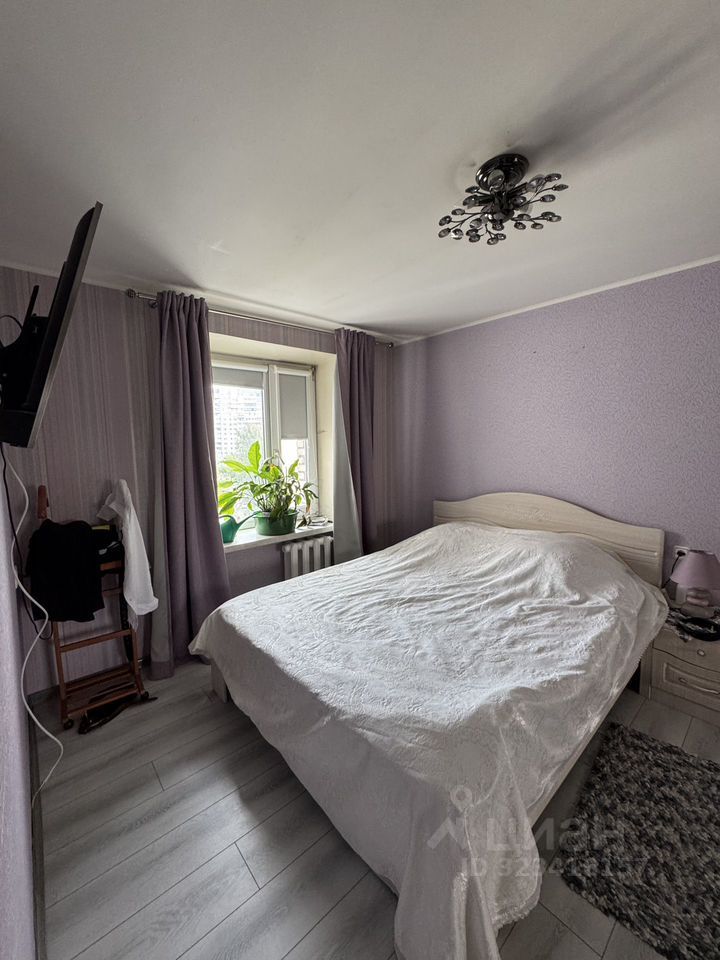 Продажа 3-комн квартиры на вторичном рынке Ириновский проспект, 21К1