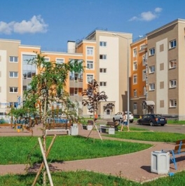 Продажа 1-комн квартиры на вторичном рынке Сертолово г, Тихвинская (Сертолово-2 мкр) ул,  д. 8 к1