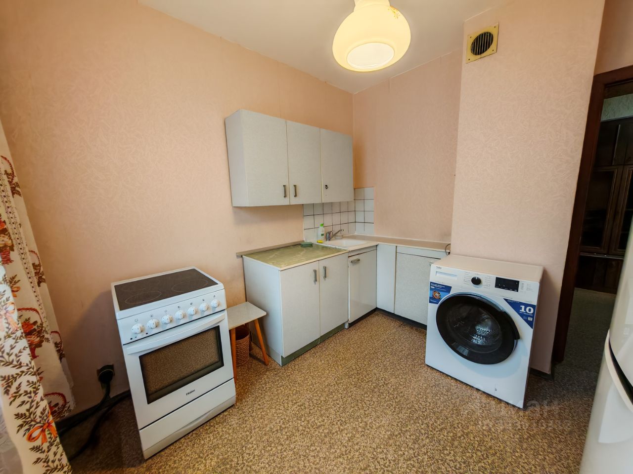 Аренда 1-комн квартиры на вторичном рынке улица Декабристов, 10К2