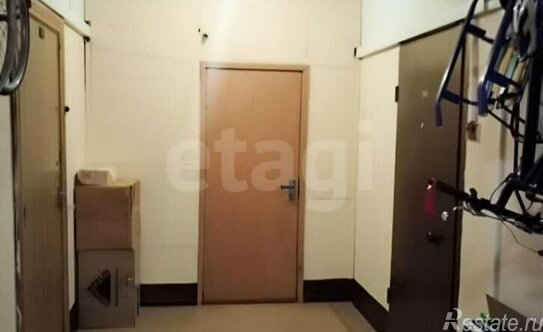 Продажа 3-комн квартиры на вторичном рынке ул Десантников,  д. 20,  к. 1