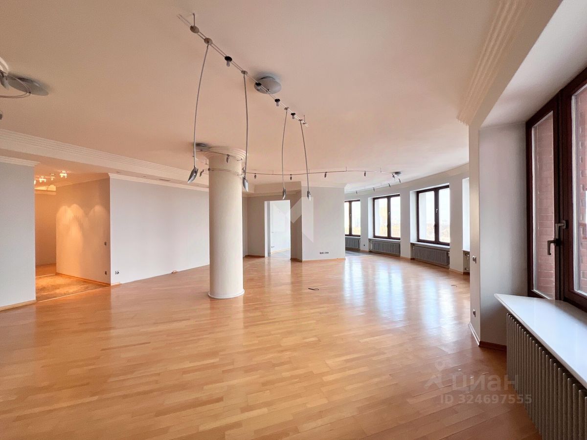 Продажа 5-комн квартиры на вторичном рынке улица Крылатские Холмы, 7К2