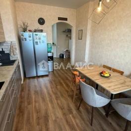 Продажа 2-комн квартиры на вторичном рынке Авиационная улица,  д. 77 к2