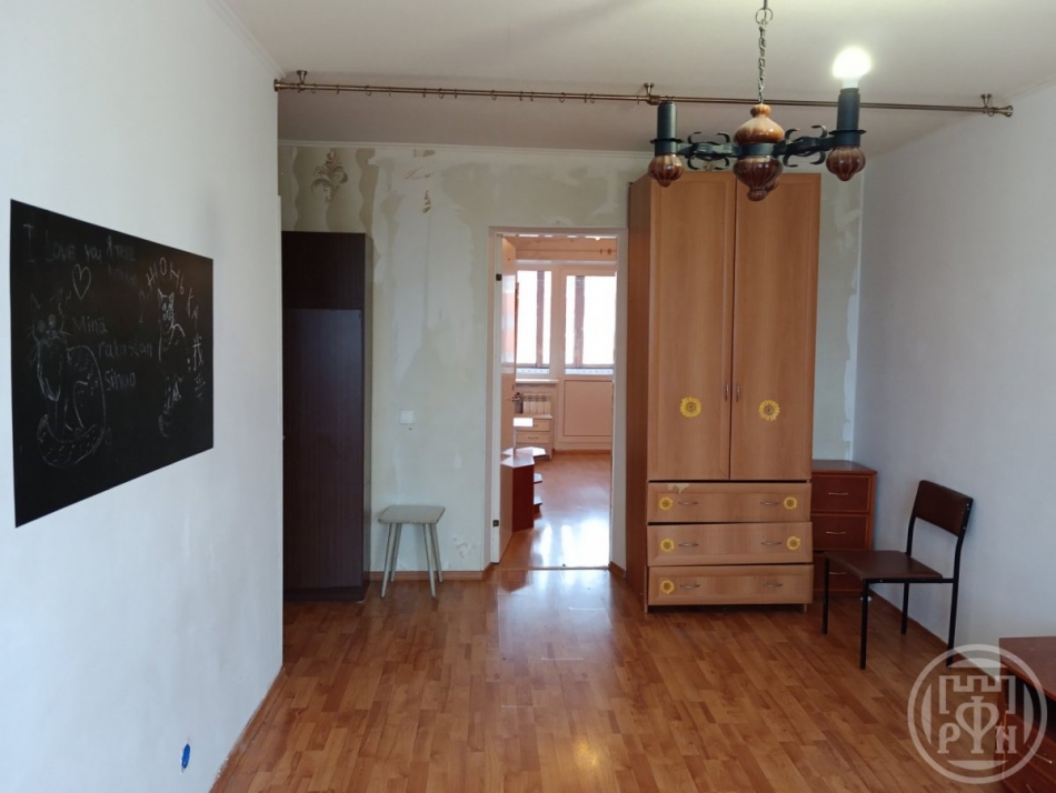 Аренда 3-комн квартиры на вторичном рынке Красное Село г., Красное Село г.,  д. 6,  к. 3