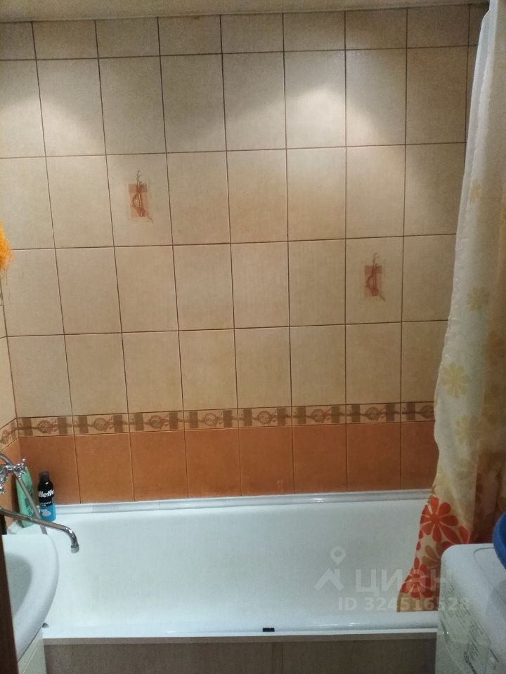 Продажа 3-комн квартиры на вторичном рынке улица Генерала Симоняка, 4к4