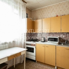 Продажа 1-комн квартиры на вторичном рынке Варшавское ш,  д. 144 к2