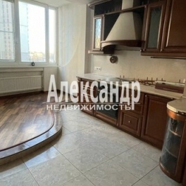 Продажа 3-комн квартиры на вторичном рынке Энгельса пр-кт