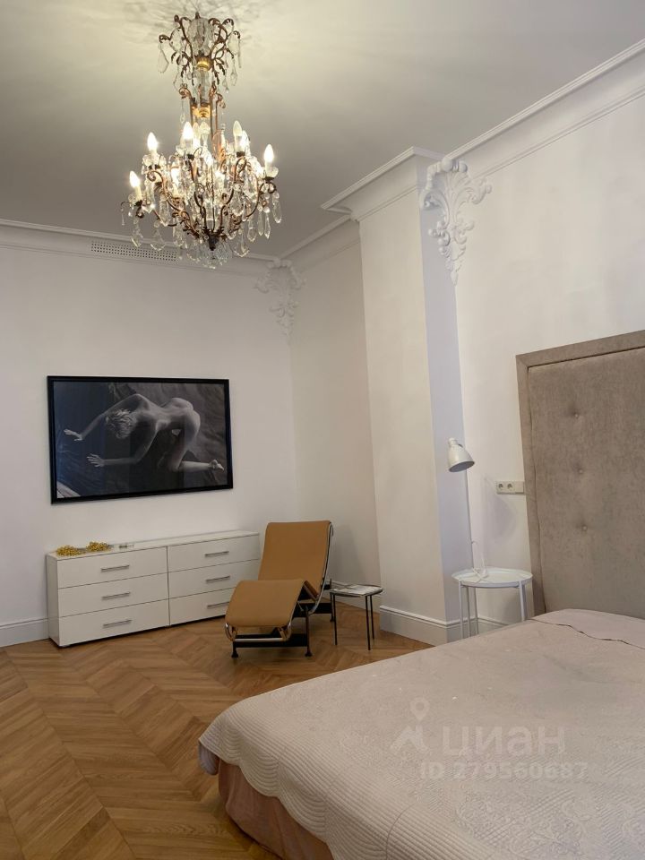 Аренда 4-комн квартиры на вторичном рынке переулок Хилков, 1