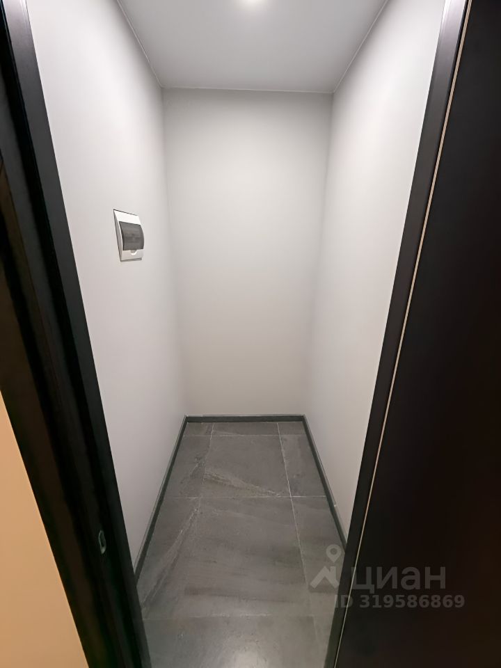 Продажа 3-комн квартиры на вторичном рынке Западный мкр, улица Лунная, 35