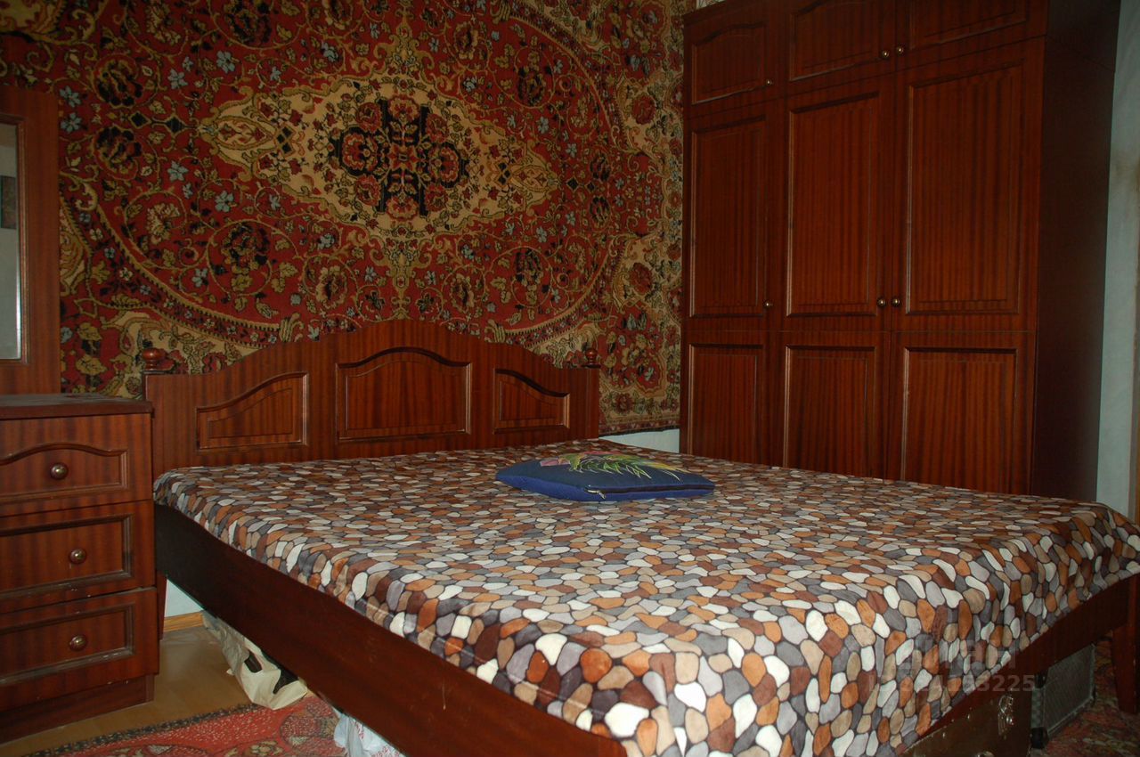 Продажа 4-комн квартиры на вторичном рынке улица Турку, 9К3