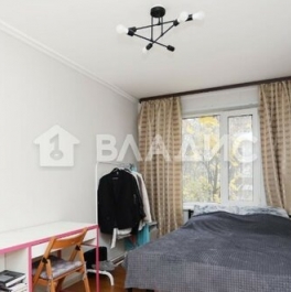 Продажа 2-комн квартиры на вторичном рынке ул Матвеевская,  д. 42,  к. 2