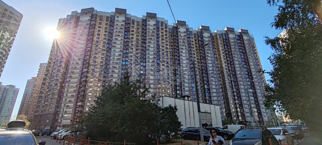 Продажа 3-комн квартиры на вторичном рынке Одинцово, улица Сколковская, 3А