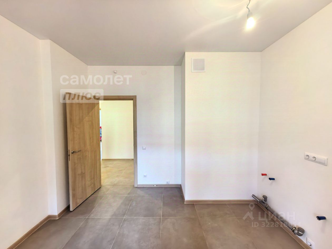 Аренда 2-комн квартиры на вторичном рынке пос. Развилка, проезд Римский, 15