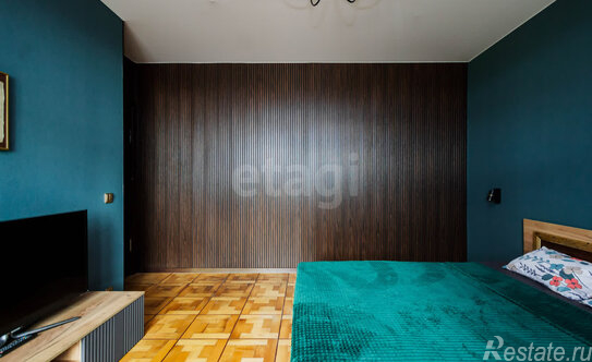 Продажа 2-комн квартиры на вторичном рынке улица Савушкина,  д. 140