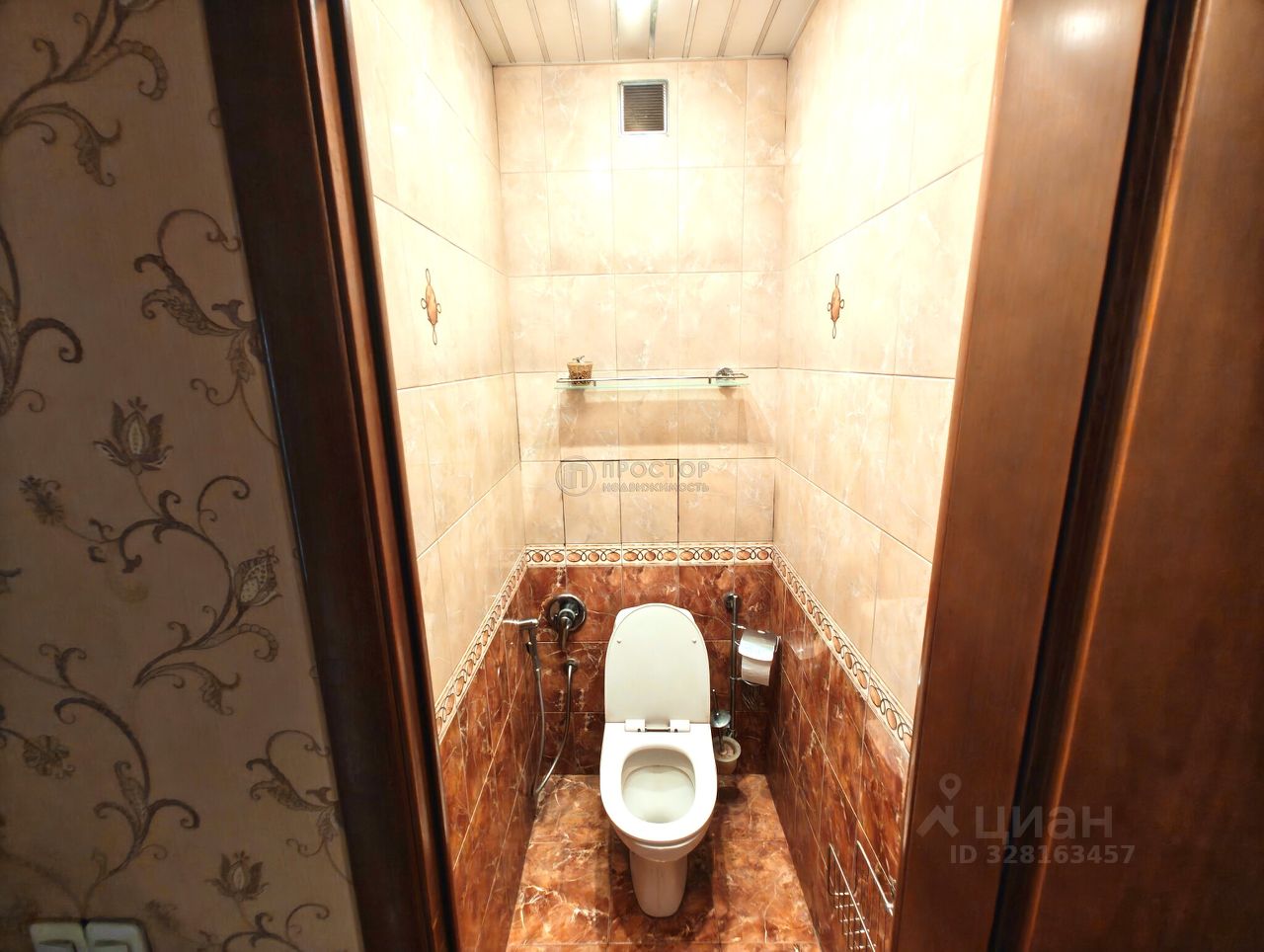 Продажа 3-комн квартиры на вторичном рынке Азовская улица, 9К2