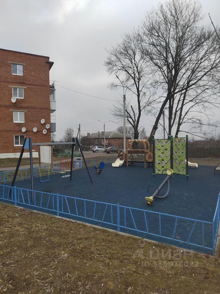 Продажа 2-комн квартиры на вторичном рынке д. Тарасково, улица Комсомольская, 27