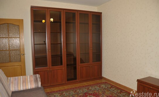 Аренда 2-комн квартиры на вторичном рынке улица Тихомирова,  д. 2