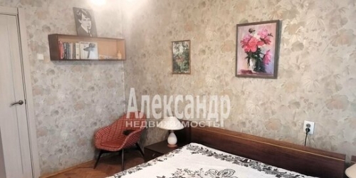 2-комн квартира улица Белы Куна,  д. 5