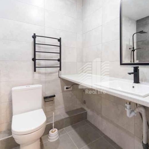 1-комн квартира с. Домодедово, улица Современников, 4