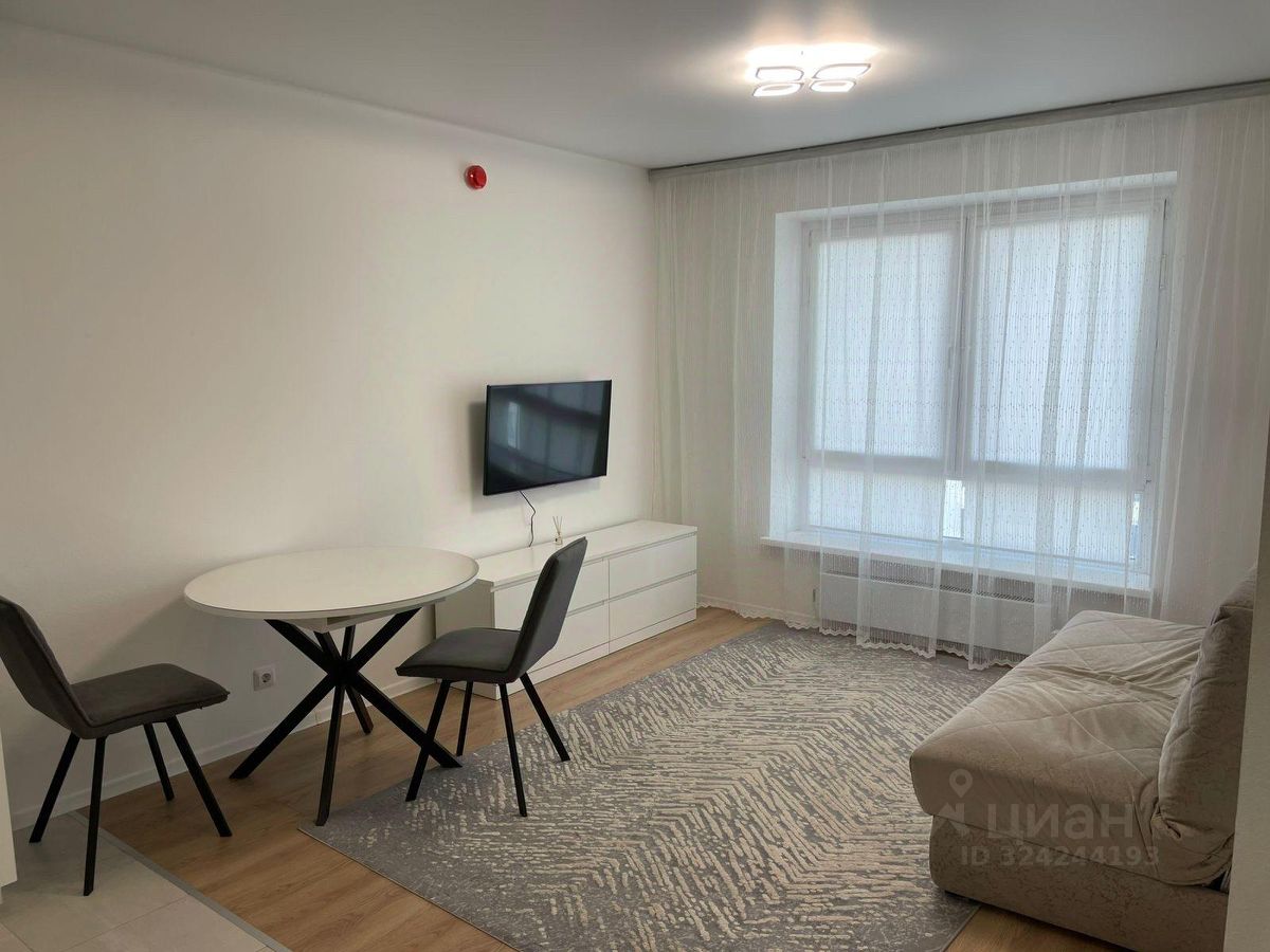 Аренда 1-комн квартиры на вторичном рынке Дрожжино пгт, улица Южная, 3к1