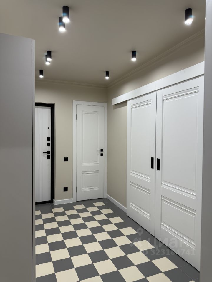 Аренда 3-комн квартиры на вторичном рынке улица Молостовых, 11К6