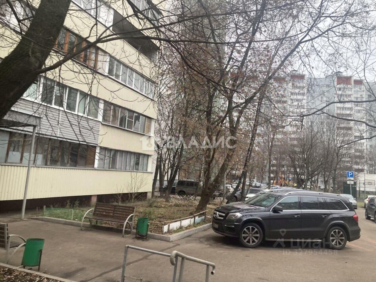Продажа 3-комн квартиры на вторичном рынке Высотный проезд, 4